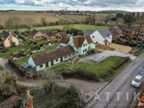 5 bed property, in The Street, £750,000