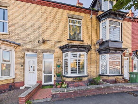 4 bed property, in St John Street, £187,000