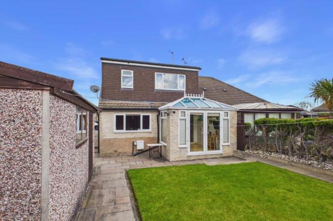3 bed property, in Kingswear Crescent, £290,000