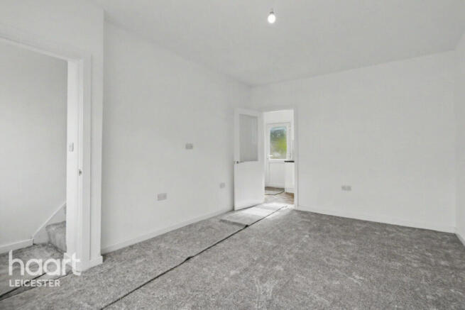 2 bed property, in Prestwold Road, £225,000