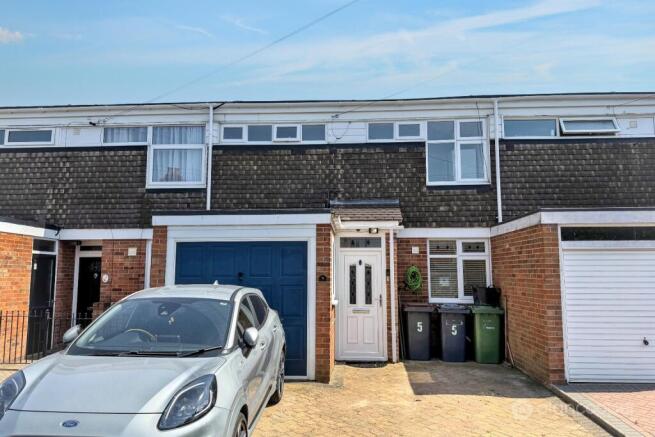 3 bed property, in The Nook, £190,000