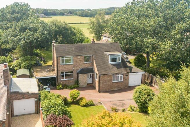 3 bed property, in Mossy Lea Road, £600,000