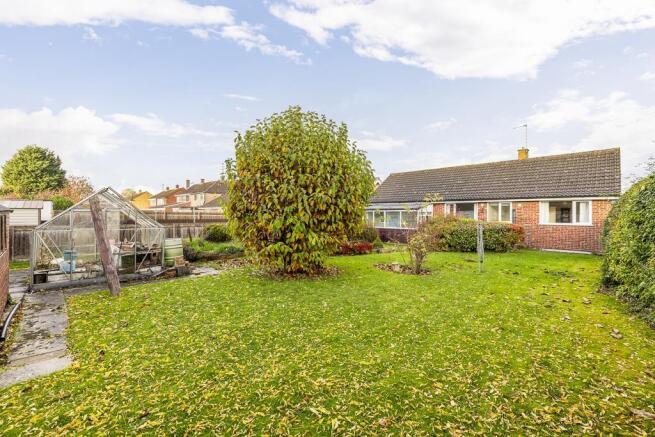 2 bed property, in Fennell Road, £190,000