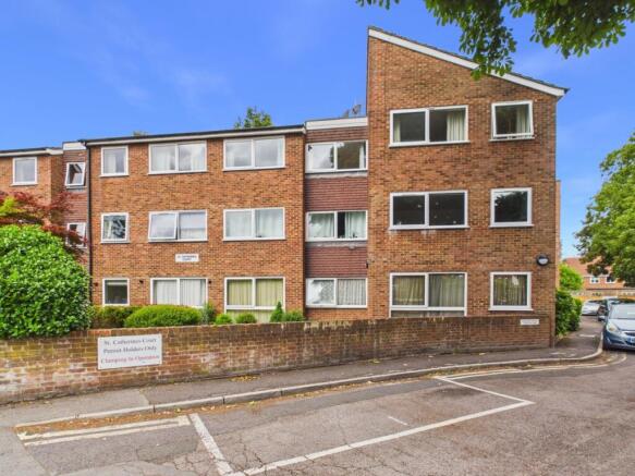 2 bed property, in Rosefield Road, £270,000