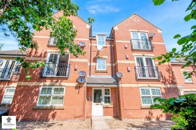 2 bed property, in Marsden Gardens, £110,000