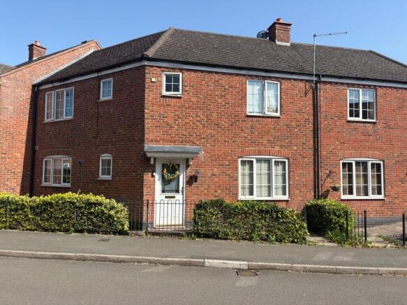 3 bed property, in Berrywell Drive, £210,000