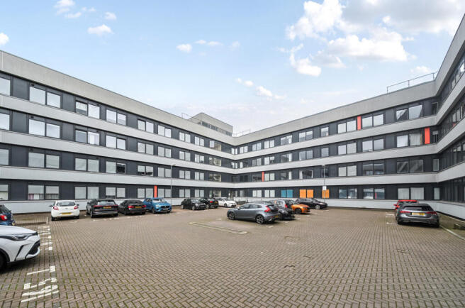 1 bed property, in Romsey Road, £135,000