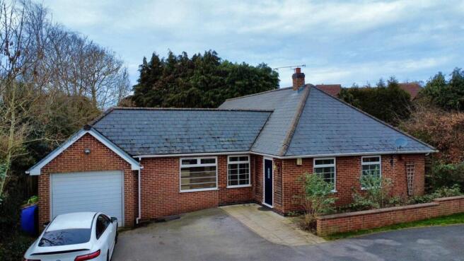 4 bed property, in Meadowlands, £475,000