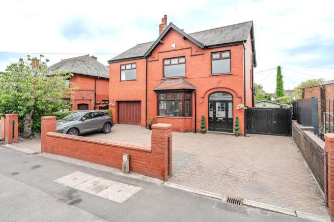 4 bed property, in The Green, £549,995