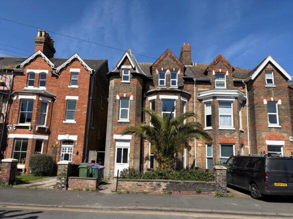 4 bed property, in 25 Brockman Road, £398,000
