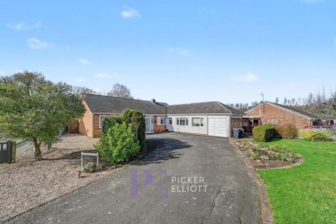 4 bed property, in Station Road, £515,000