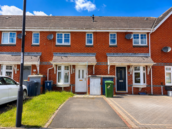 2 bed property, in Turnstile Mews, £130,000