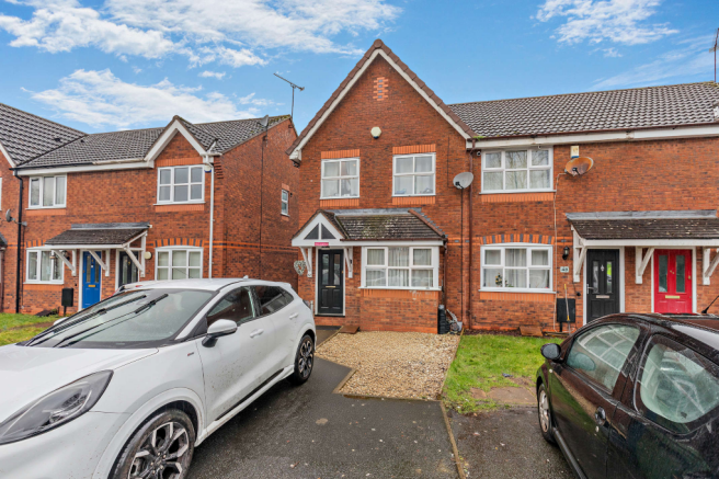 3 bed property, in Dickson Road, £180,000