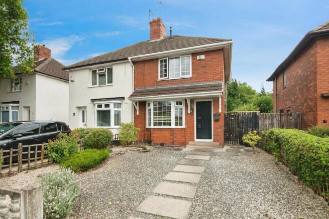 2 bed property, in Dangerfield Lane, £145,950