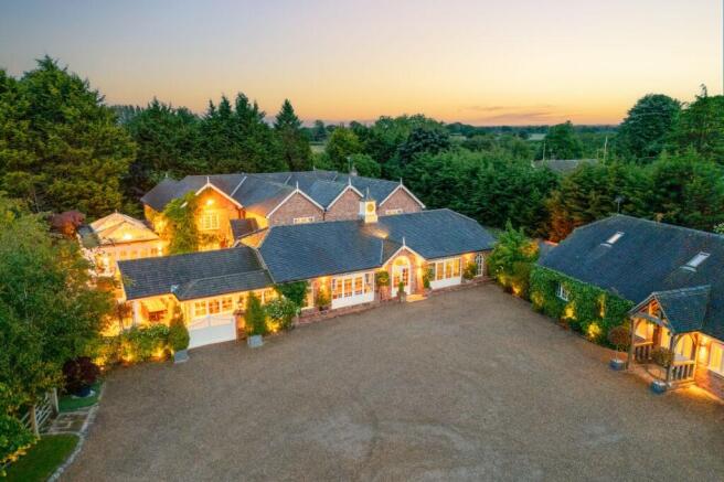 6 bed property, in Sevenoakes, £2,500,000