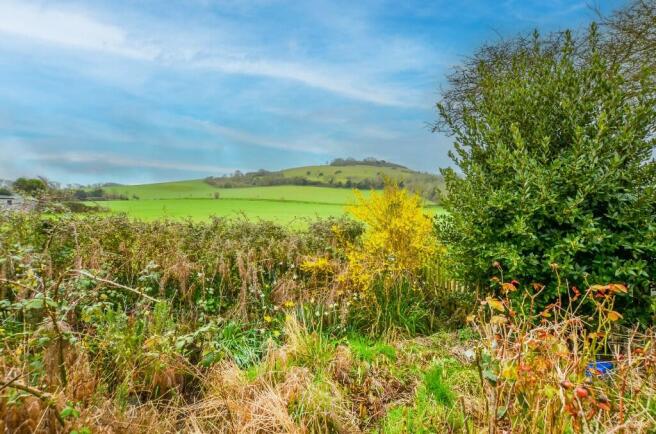 2 bed property, in Gorringe Valley Road, £360,000