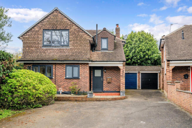 3 bed property, in Stringhams Copse, £615,000