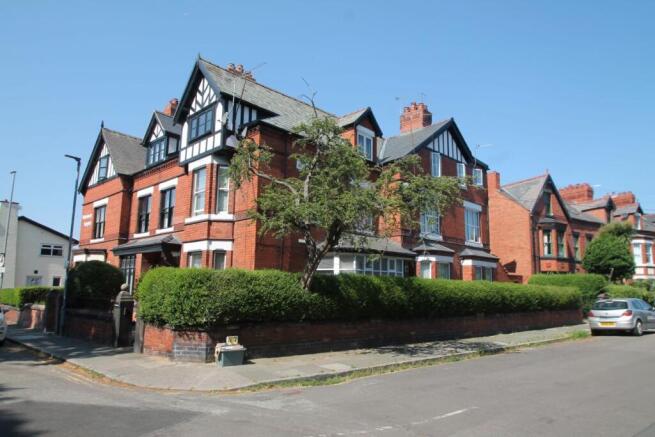 7 bed property, in Brookdale, £450,000