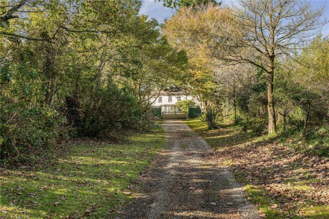 4 bed property, in Rosewarne Downs, £770,000