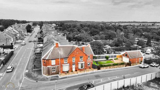 4 bed property, in Measham Road, £400,000