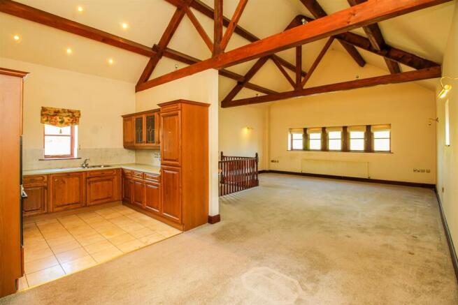 3 bed property, in Orchard Court, £375,000