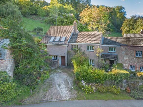 3 bed property, in Watery Lane, £495,000