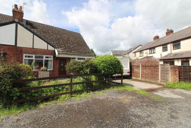 4 bed property, in Croft Avenue, £269,995