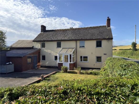 4 bed property, in Kerry, £280,000