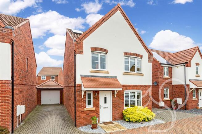 4 bed property, in Guilford Way, £375,000