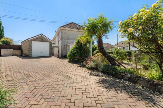 3 bed property, in Hillcrest, £190,000
