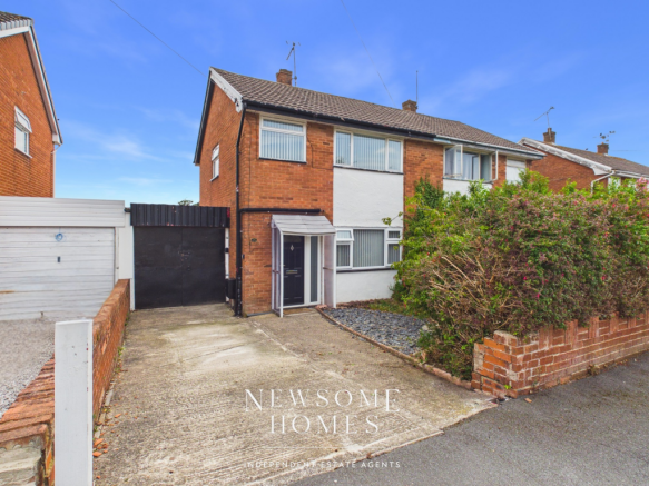 3 bed property, in Nant Eos, £145,000