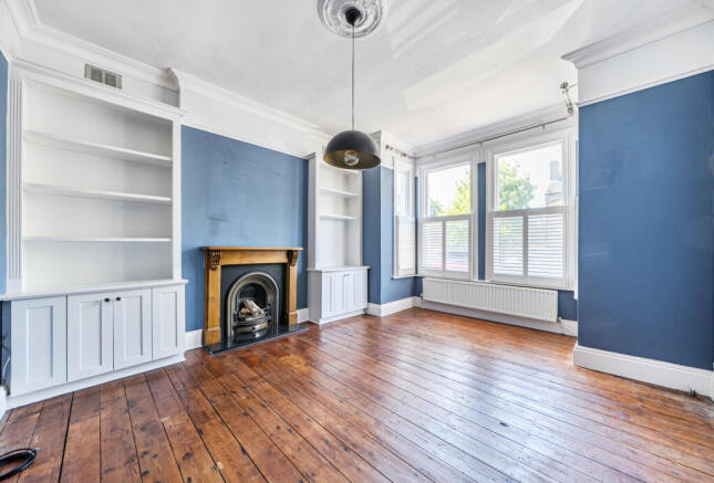 2 bed property, in Tankerville Road, £550,000
