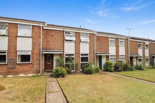 3 bed property, in Rumsey Fields, £325,000