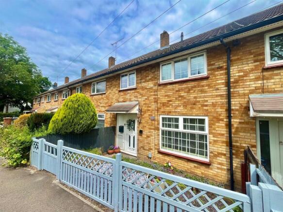 3 bed property, in Shephall Way, £325,000