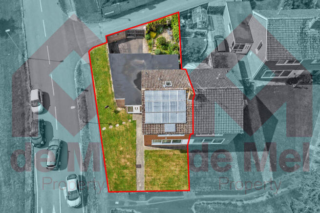4 bed property, in Monica Drive, £525,000