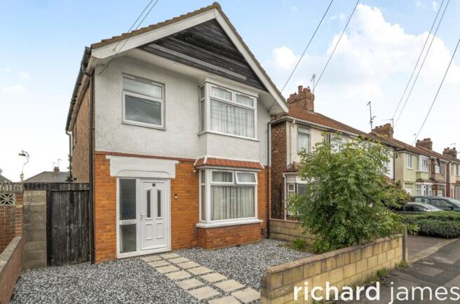 3 bed property, in Cumberland Road, £350,000