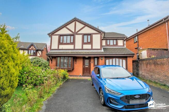 4 bed property, in Peachtree Close, £265,000