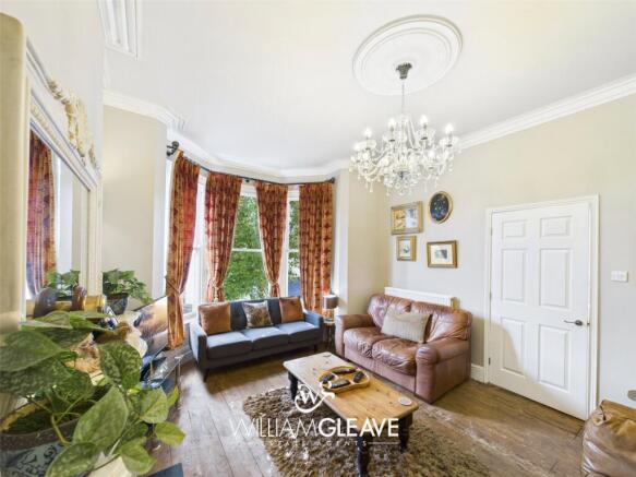 6 bed property, in Hill Terrace, £475,000