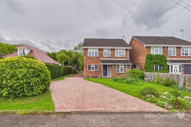4 bed property, in Hillfield Lane, £425,000