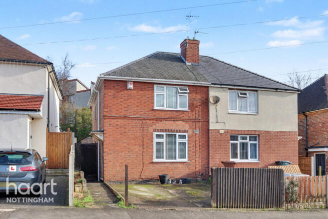 3 bed property, in Coningswath Road, £210,000