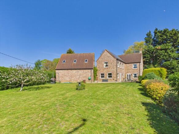 4 bed property, in Stow Road, £585,000
