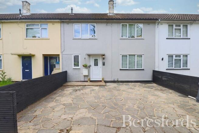 3 bed property, in Hatfield Grove, £400,000