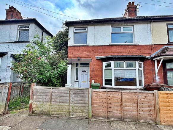 3 bed property, in Tennyson Road, £129,950