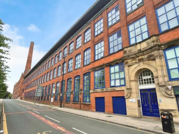 1 bed property, in Pollard Street, £130,000