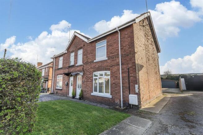 3 bed property, in Poplar Street, £180,000