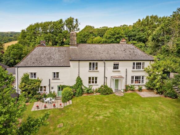 6 bed property, in Aveton Gifford, £1,250,000