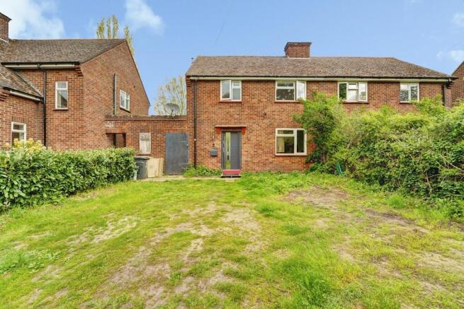 4 bed property, in Barkers Lane, £375,000
