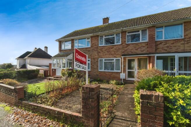 3 bed property, in Pinwood Lane, £250,000