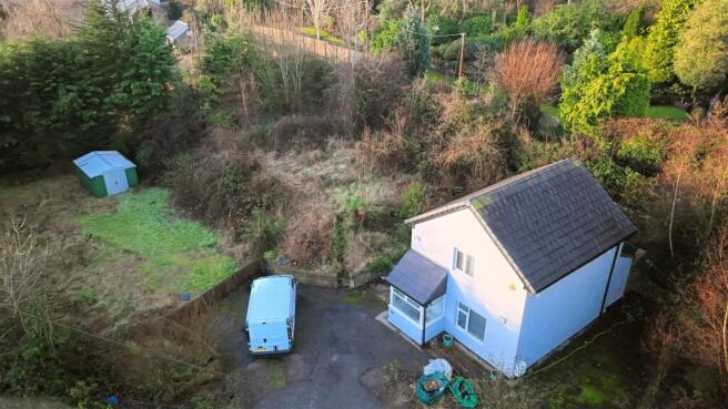 2 bed property, in Coed Y Felin Road, £240,000