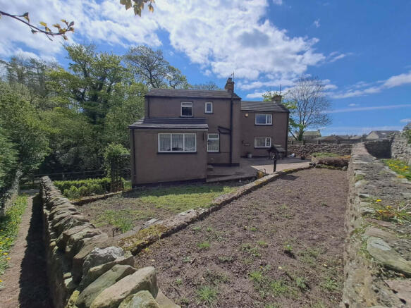 3 bed property, in Indigo Mill, £245,000